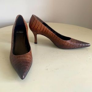 Nearly New! Stuart Weitzman Alligator Heels - Brown